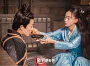 开云体育官网-德罗赞暗夜刺穿雄鹿，太阳升起的启示录