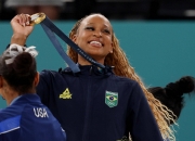 开云体育官方网站-包含女子体操比赛中，巴西选手获得高分的词条