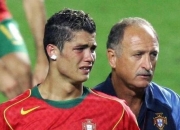 开云体育下载-AC米兰遭遇C罗淘汰，世界杯局势紧张的简单介绍