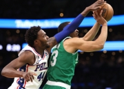 开云体育下载-包含阿根廷男篮鏖战76人，恩比德完成帽子戏法的词条