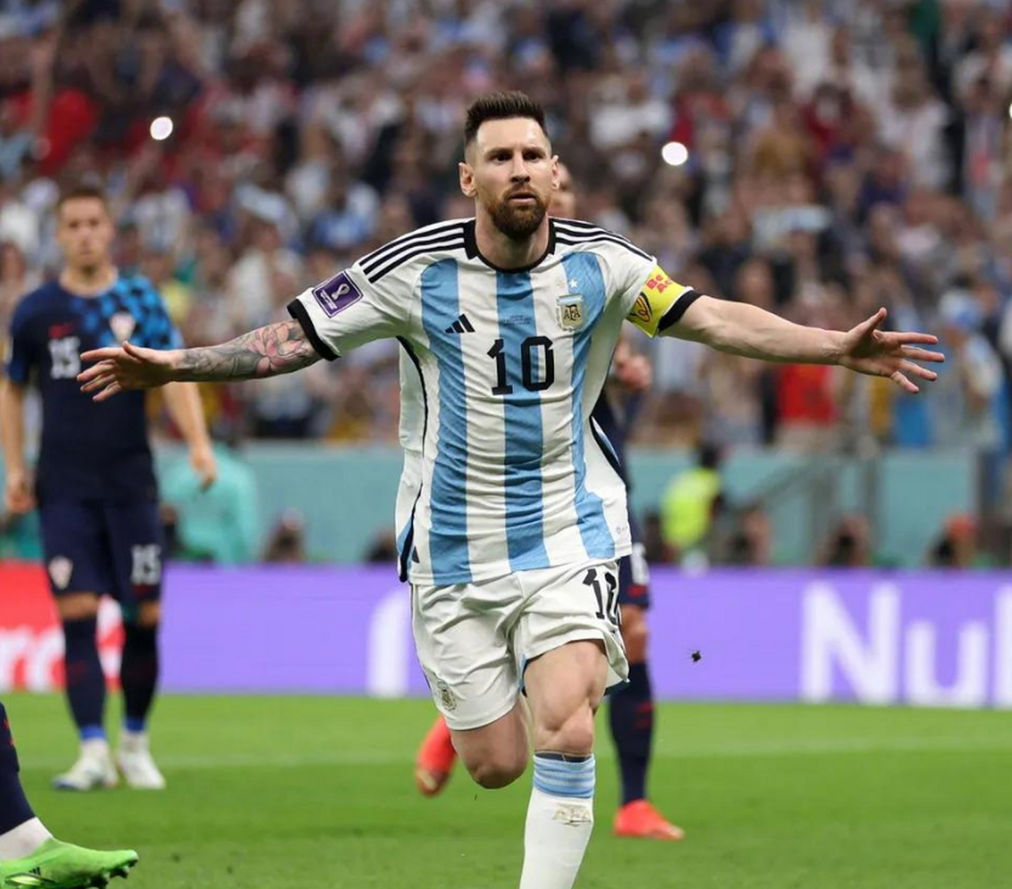 法国-大胜克罗地亚，顺利晋级半决赛的简单介绍