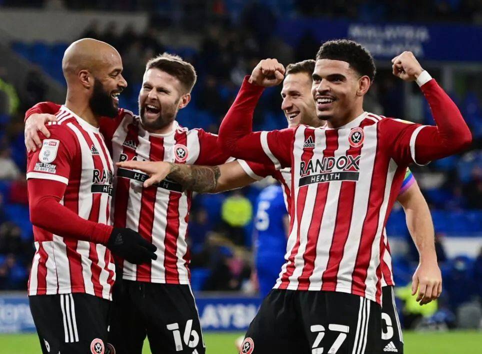 狼队客战埃弗顿，英超成功晋级之路不容有失的简单介绍