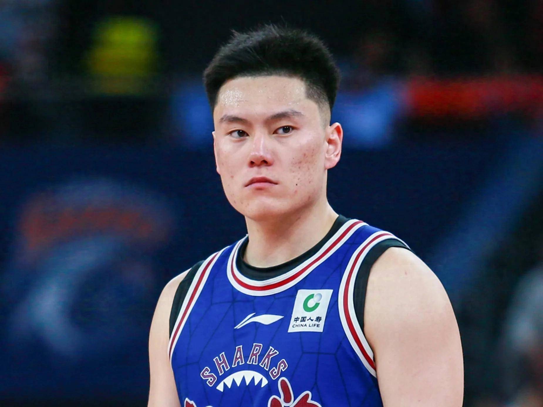 关于上海男篮取得惊艳胜利,士气大振的信息 关于上海男篮取得惊艳胜利,士气大振的信息