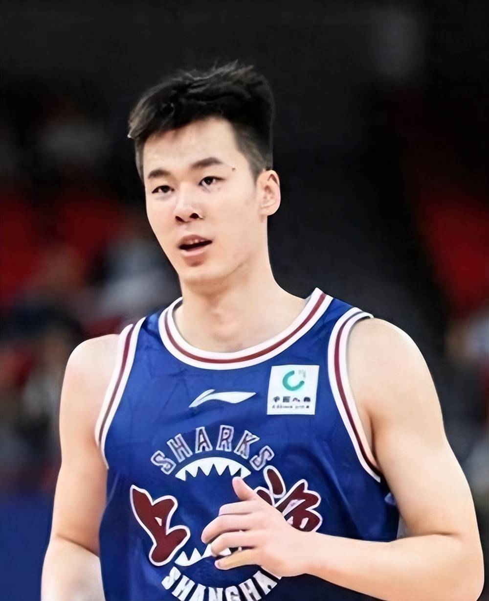 关于上海男篮取得惊艳胜利,士气大振的信息 关于上海男篮取得惊艳胜利,士气大振的信息