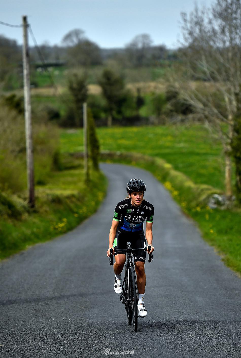 爱尔兰运动员士气高昂，凭借实力征服对手的简单介绍