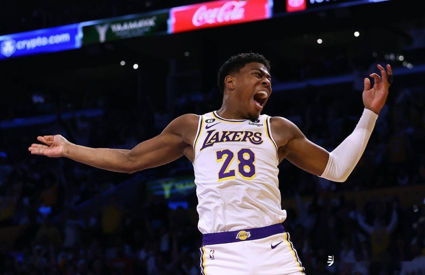 韩国球队宣布续约主力前锋，延长合同的简单介绍