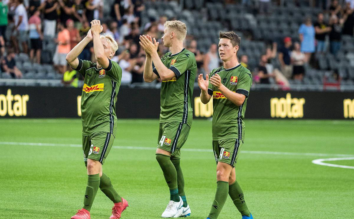 关于阿贾克斯客场击败利物浦,势如破竹的信息 关于阿贾克斯客场击败利物浦,势如破竹的信息