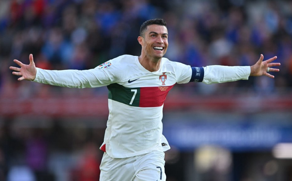 葡萄牙主场击败意大利,C罗坐镇罗马的简单介绍 葡萄牙主场击败意大利,C罗坐镇罗马的简单介绍