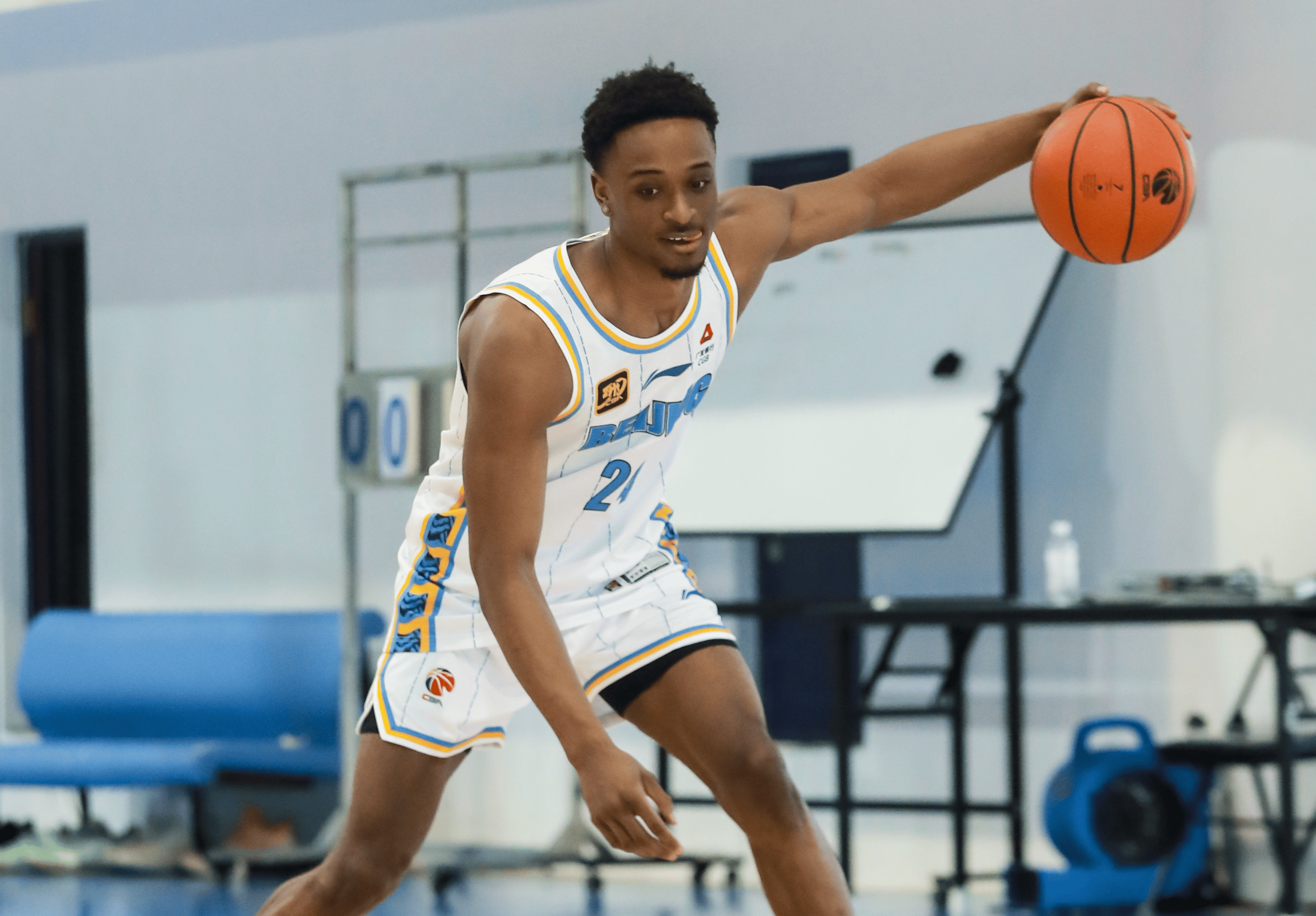 CBA新政策推进外援引进改革 CBA新政策推进外援引进改革