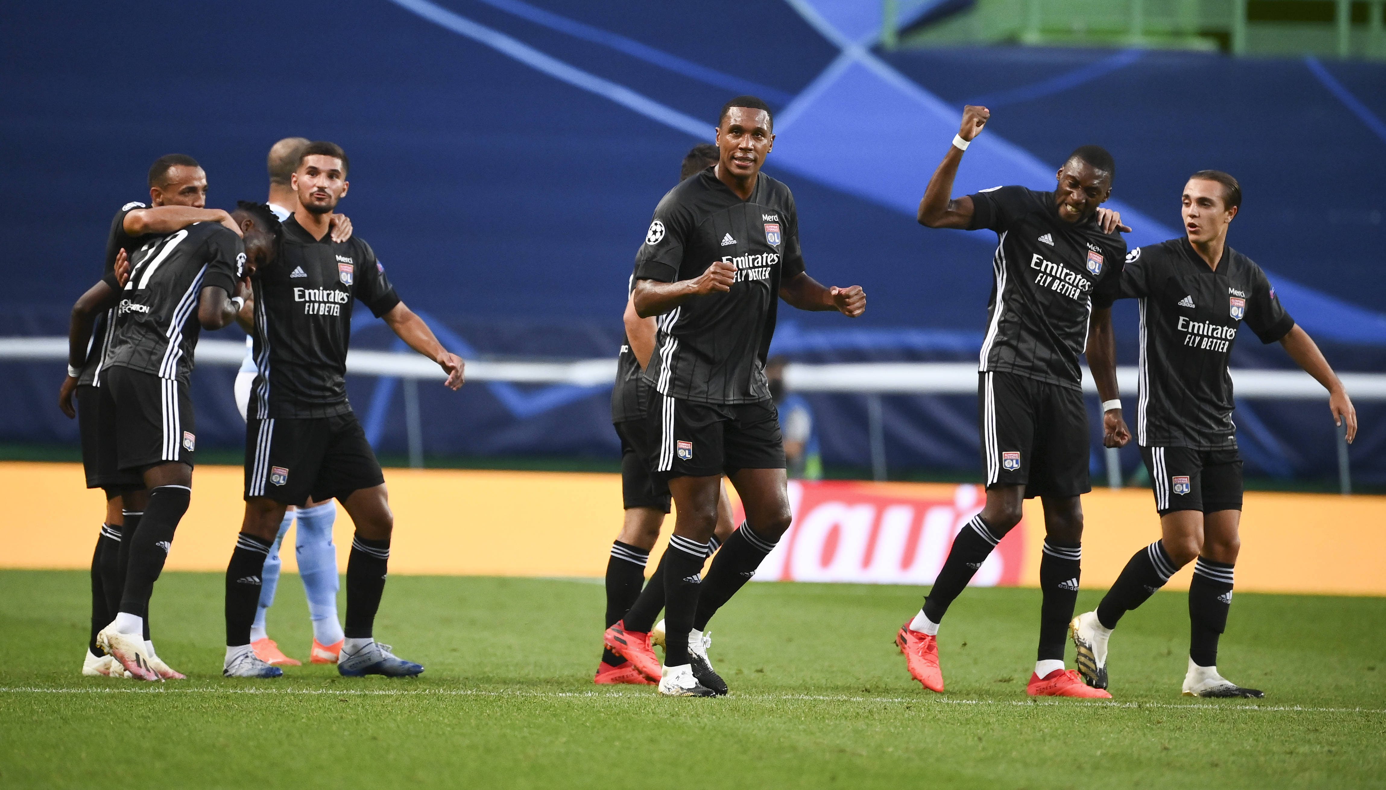 关于里昂主场比赛获胜,晋级法国联赛杯半决赛的信息 关于里昂主场比赛获胜,晋级法国联赛杯半决赛的信息