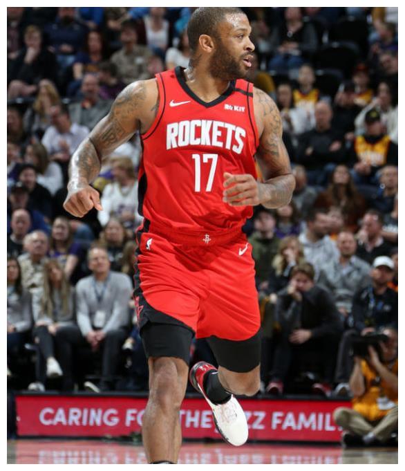 火箭全队上演绝地反击,取得胜利的简单介绍 火箭全队上演绝地反击,取得胜利的简单介绍