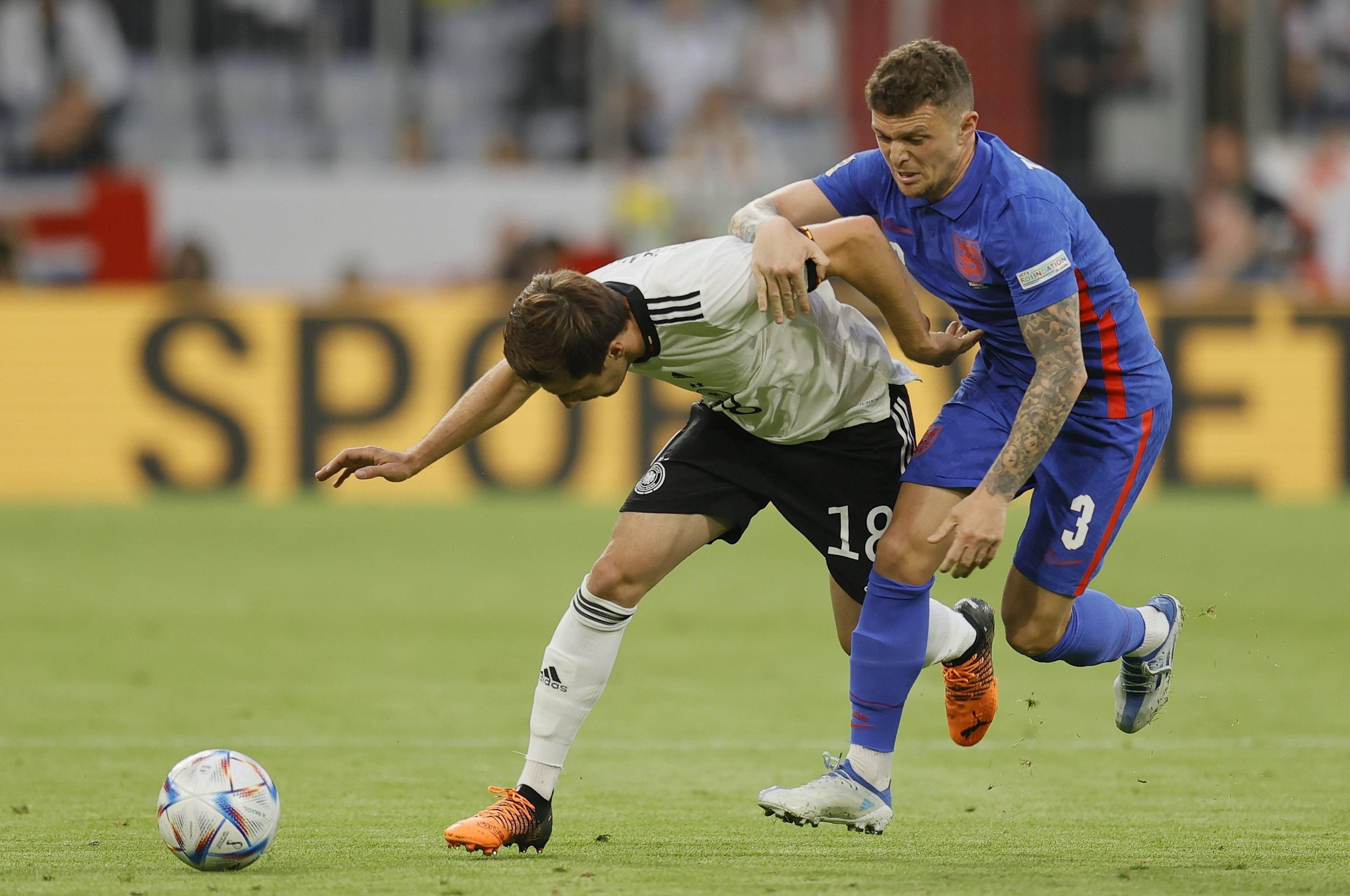 英格兰球队惊险胜利黎巴嫩,顺利晋级八强 英格兰球队惊险胜利黎巴嫩,顺利晋级八强