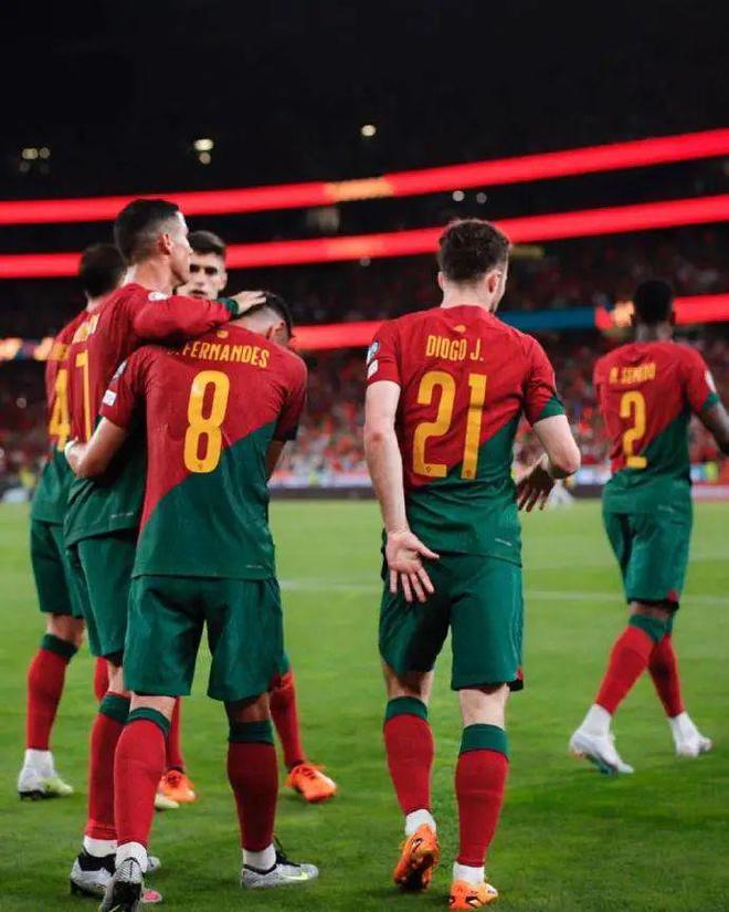 欧洲国家队对阵激烈角逐,胜负堪忧的简单介绍 欧洲国家队对阵激烈角逐,胜负堪忧的简单介绍