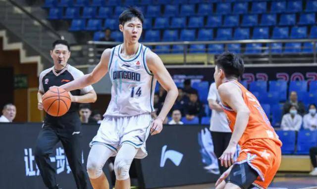 包含青海男篮新星崭露头角,一战成名惊艳球迷的词条 包含青海男篮新星崭露头角,一战成名惊艳球迷的词条