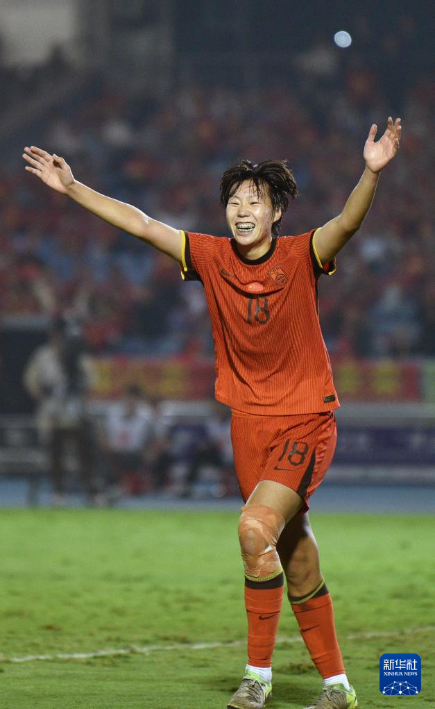 绝佳表现!年度足球锦标赛崭露头角的简单介绍 绝佳表现!年度足球锦标赛崭露头角的简单介绍