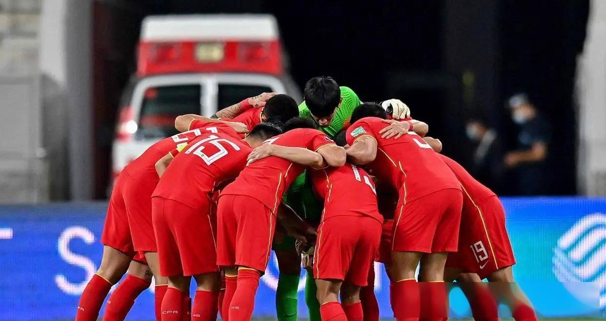 冠军之争：亚洲强队在赛场上展开激烈拼搏的简单介绍