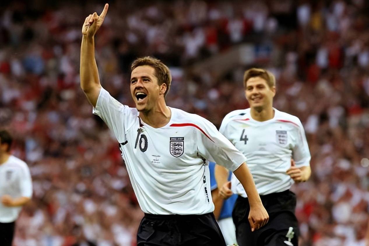 英格兰队小将崭露头角，备战国家比赛