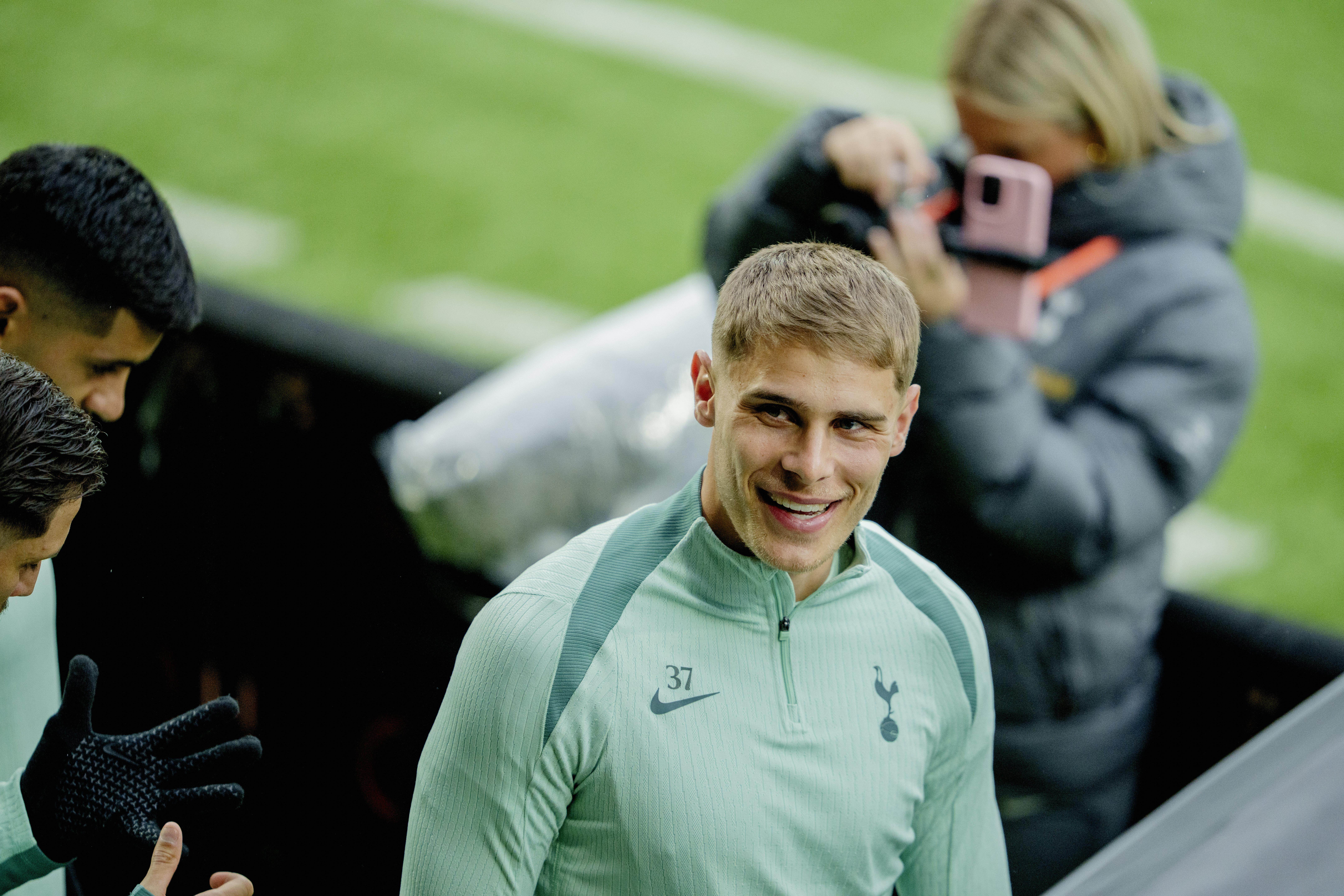 关于热刺球队全员集训备战未来比赛大考的信息 关于热刺球队全员集训备战未来比赛大考的信息