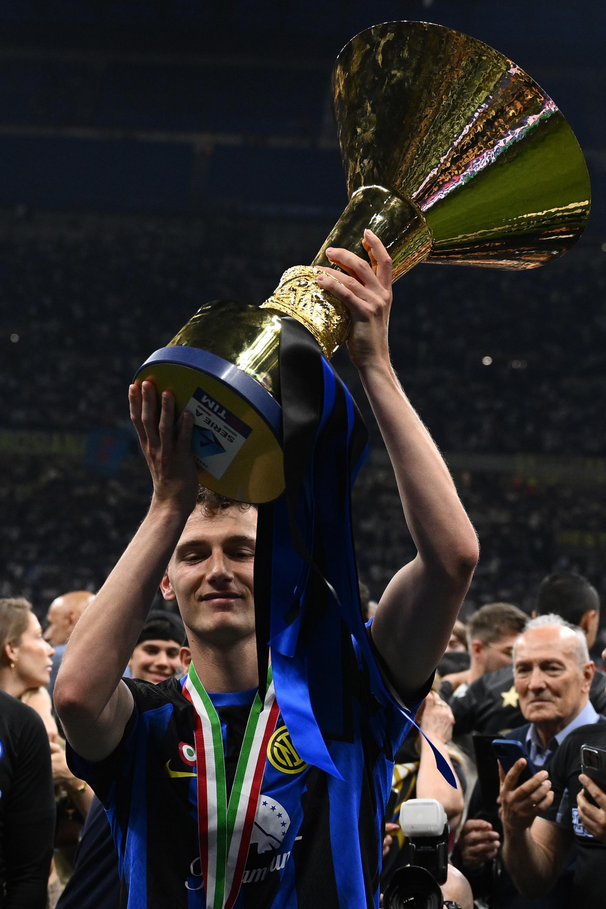 关于阿雅克肖队出色表现，法国足球联赛备受瞩目的信息