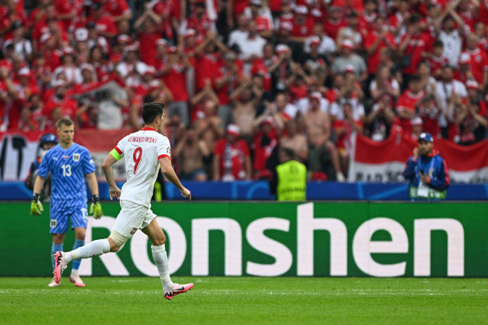 包含荷兰力克德国,晋级决赛圈成现实的词条 包含荷兰力克德国,晋级决赛圈成现实的词条