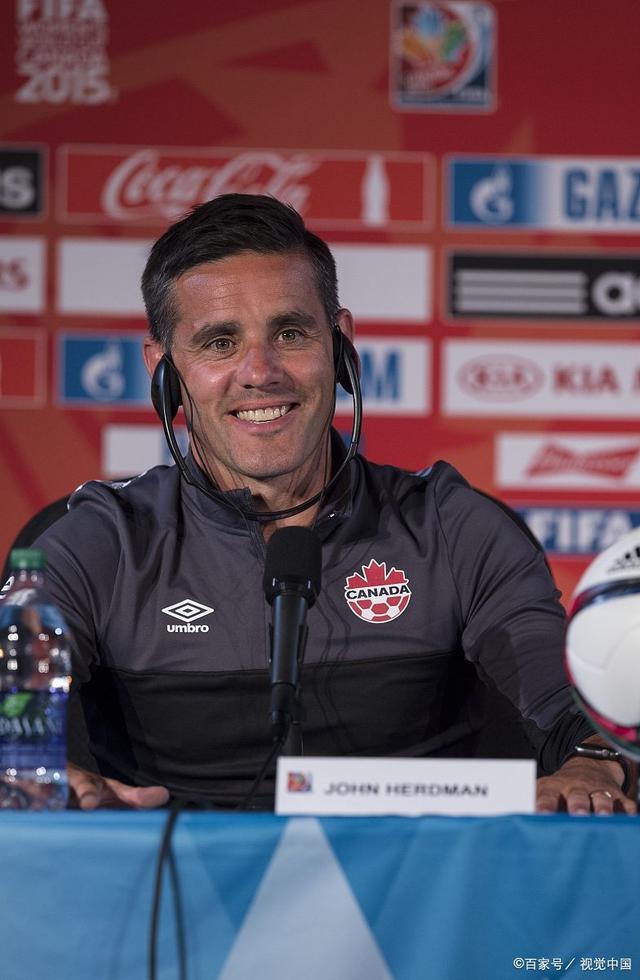 瓦朗谢纳主帅意外离职，球队氛围动荡的简单介绍