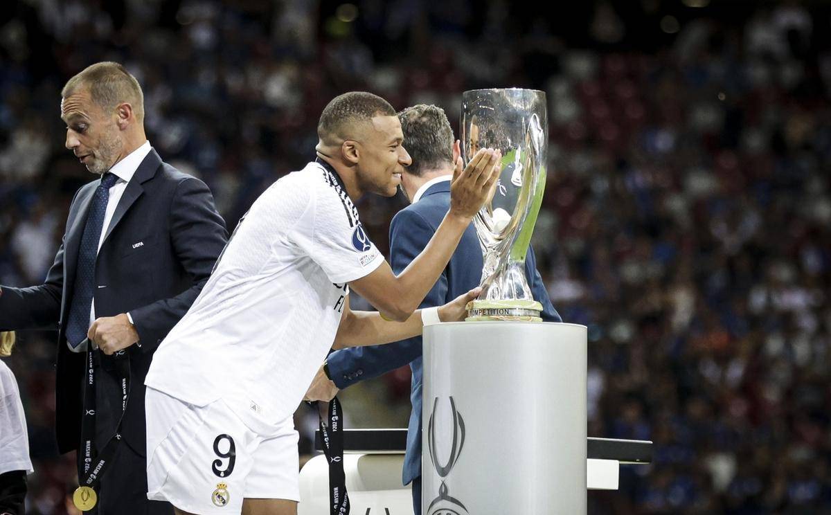 包含皇马新援表现亮眼,帮助球队取得关键胜利的词条 包含皇马新援表现亮眼,帮助球队取得关键胜利的词条