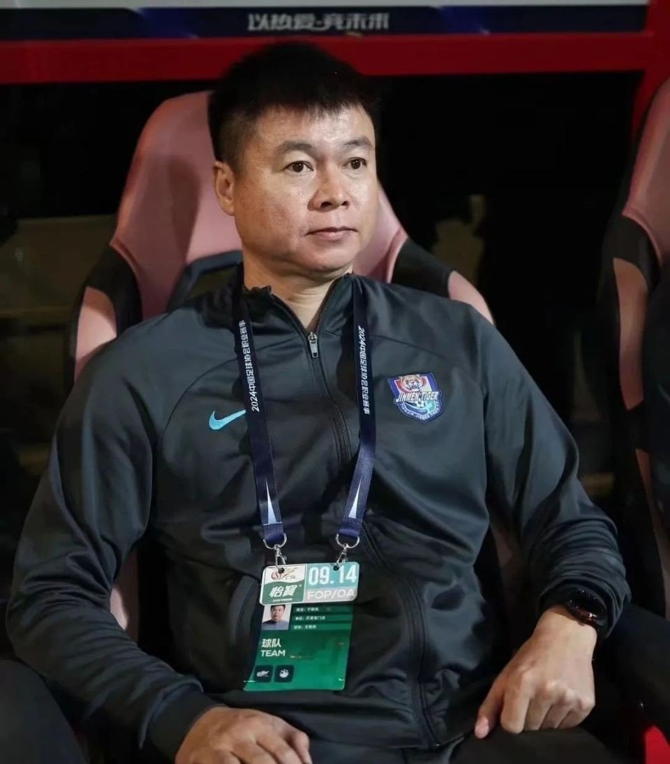 人队员拼尽全力，国王教练组合态度坚决意志坚强的简单介绍