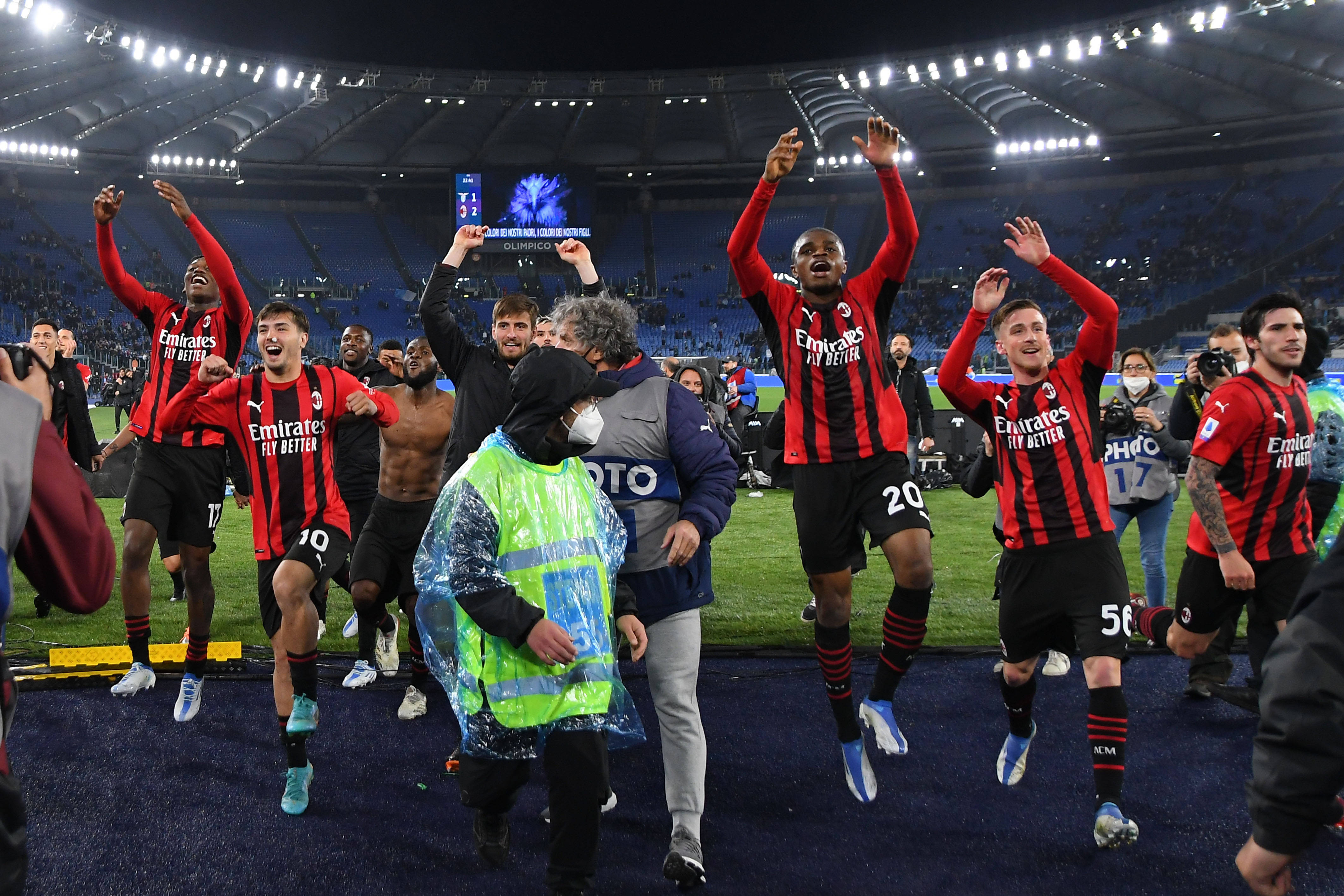 雄鹿全队合作紧密，战斗力强劲的简单介绍