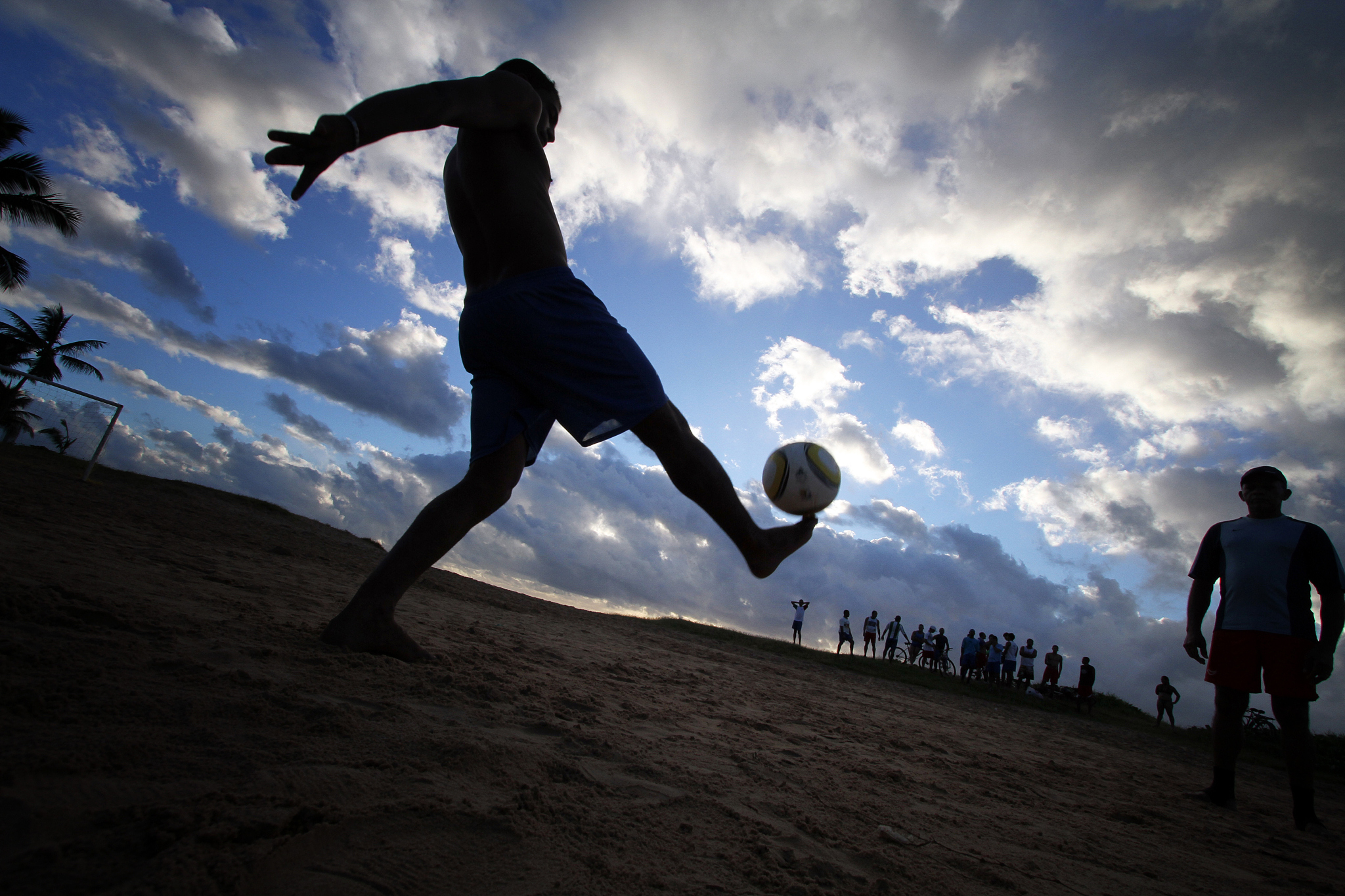 球队风采引关注，实力不容小觑