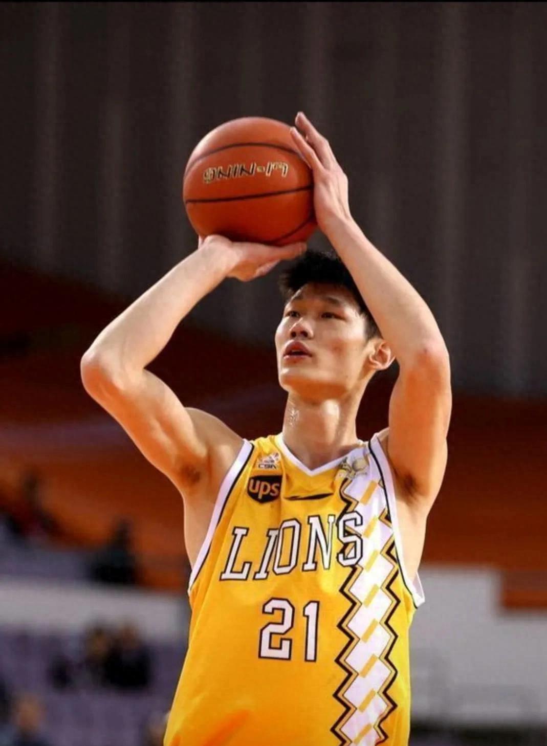 本土球员青出于蓝领衔球队，开创新时代的简单介绍