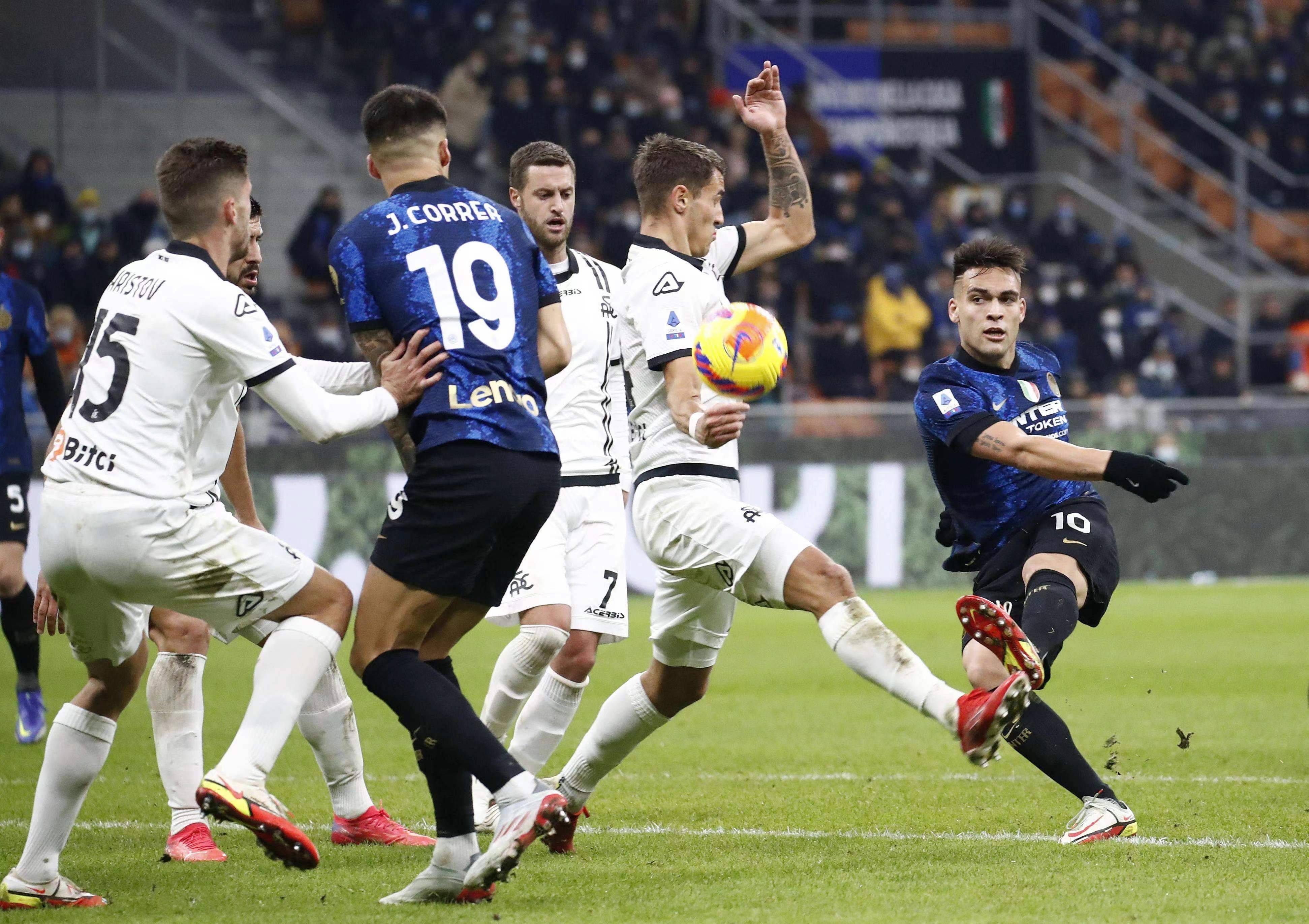 哈兰德遭遇国米逆转,意甲局势紧张 哈兰德遭遇国米逆转,意甲局势紧张