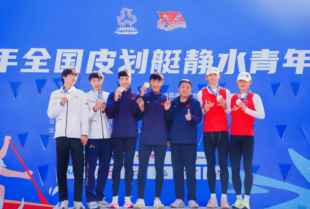 球员积极表现,赛场佳绩频现 球员积极表现,赛场佳绩频现