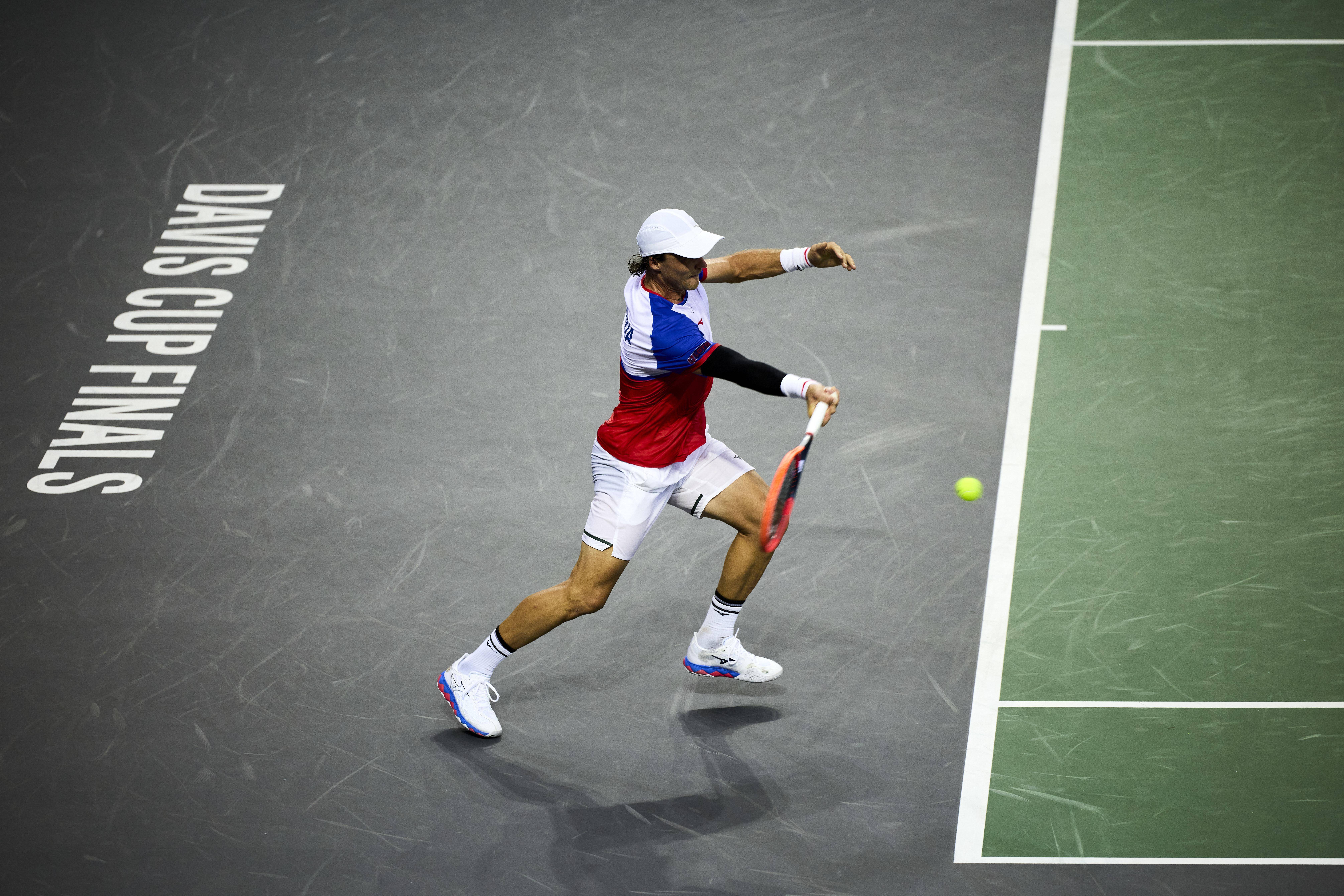 斯洛伐克队在比赛中被逆转,遗憾失利 斯洛伐克队在比赛中被逆转,遗憾失利