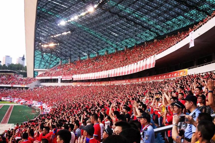 广州恒大主场1:0领先重庆力帆 广州恒大主场1:0领先重庆力帆