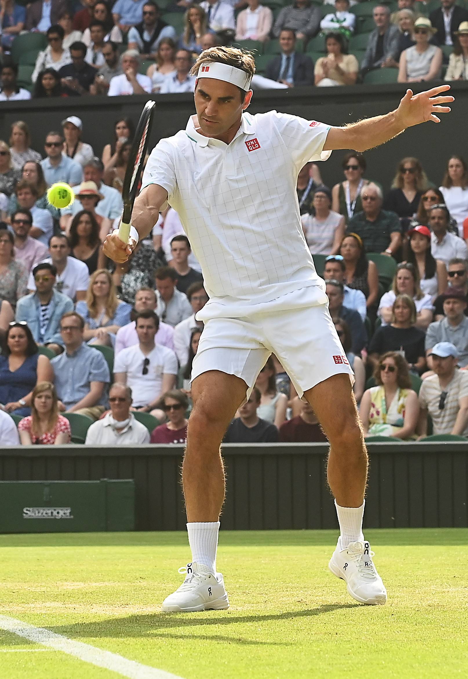 意大利网球队血洗德国网球队,费德勒打破历史纪录的简单介绍 意大利网球队血洗德国网球队,费德勒打破历史纪录的简单介绍