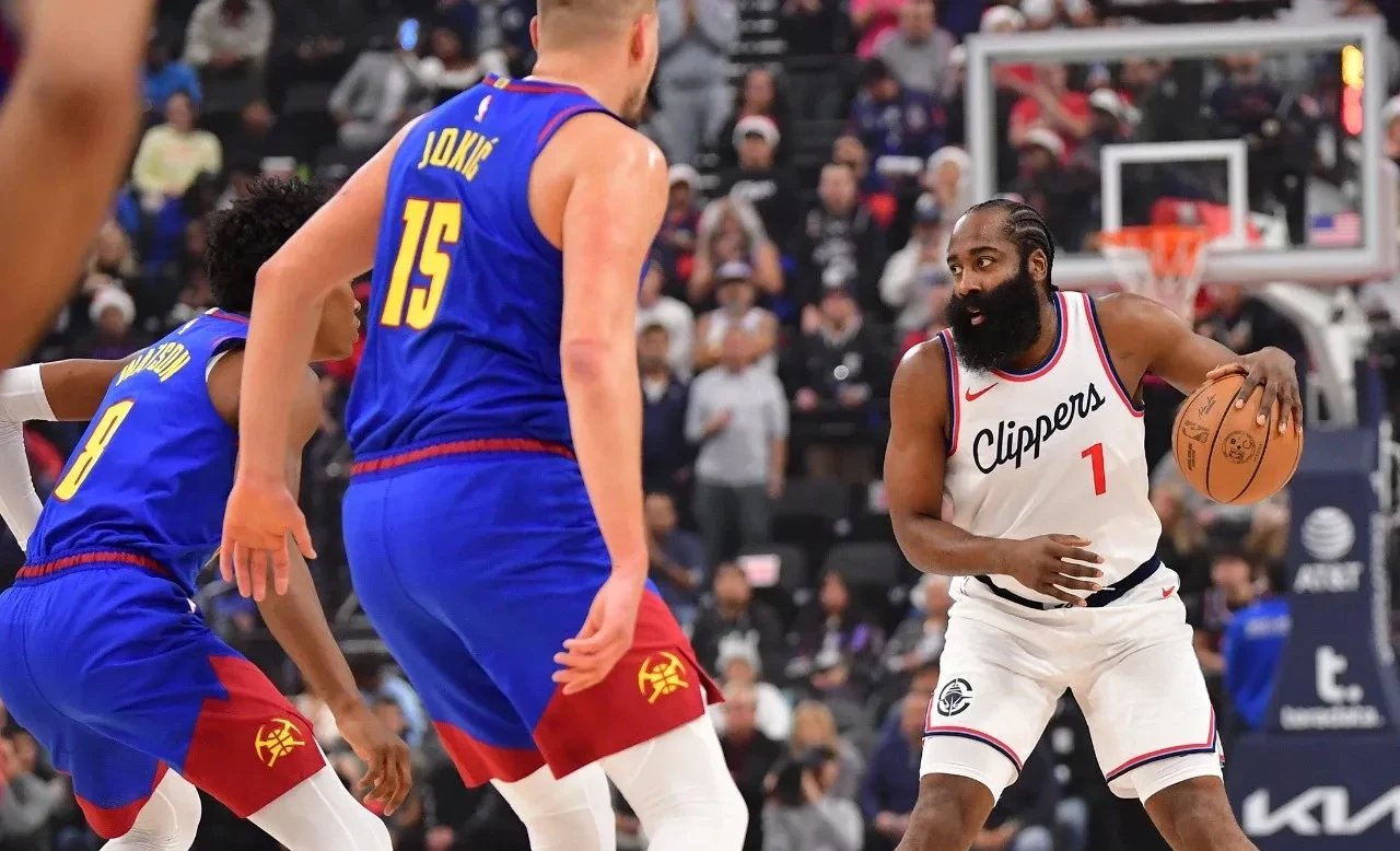 关于快船惜败猛龙,遭遇三连败的信息 关于快船惜败猛龙,遭遇三连败的信息