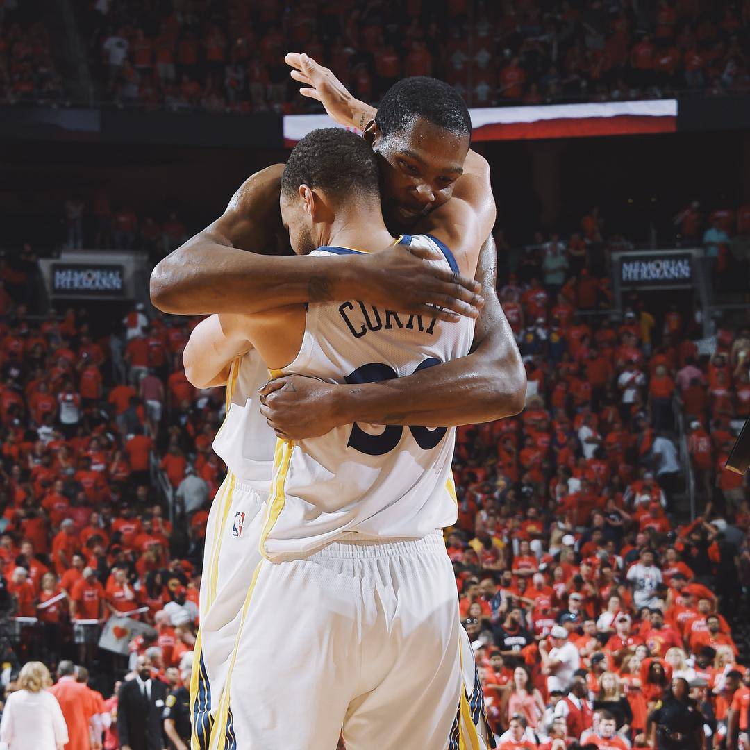 加拿大男篮横扫意大利男篮,杜兰特送出助攻 加拿大男篮横扫意大利男篮,杜兰特送出助攻