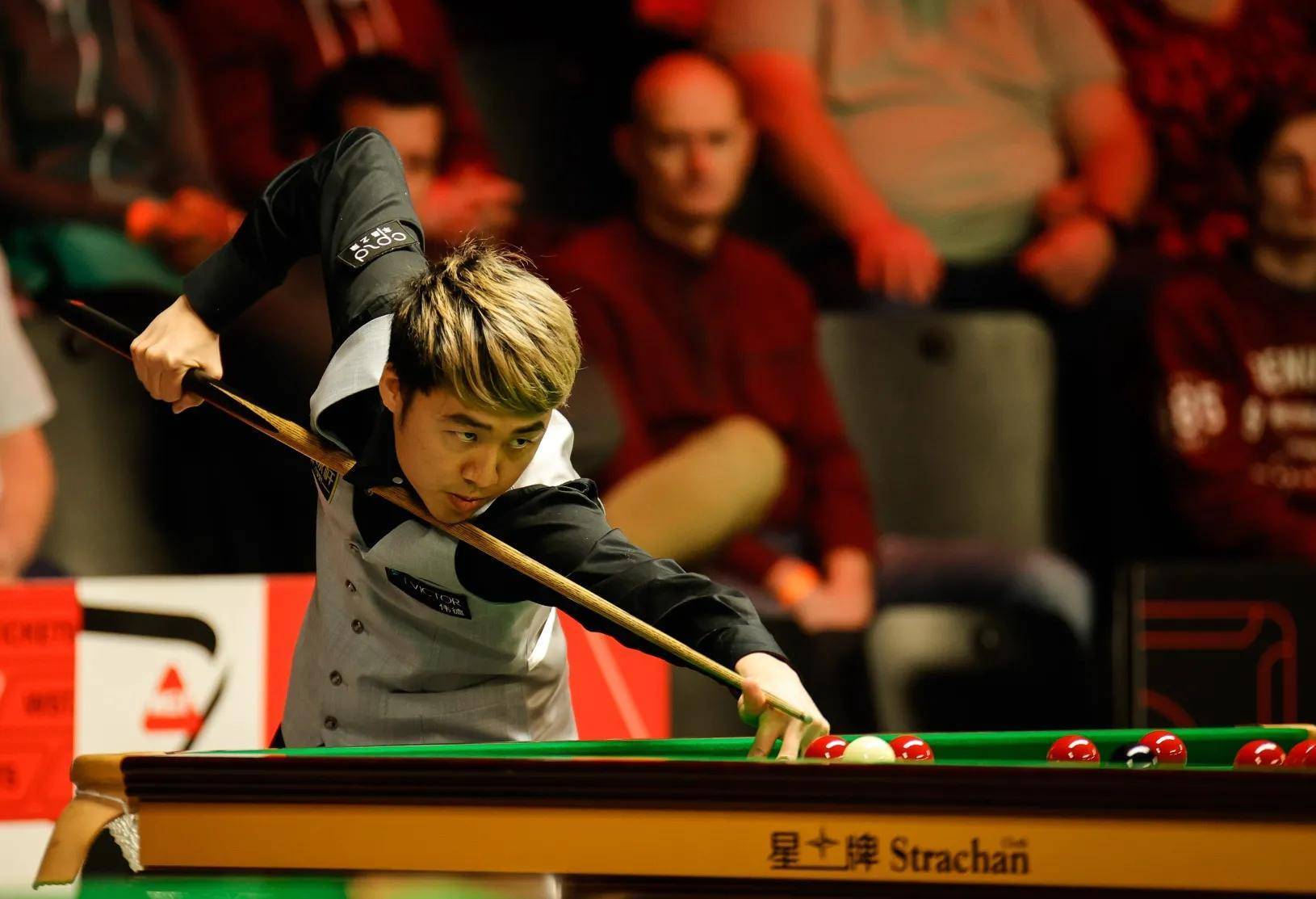 惊天逆转!乒乓球战队挺进四强 惊天逆转!乒乓球战队挺进四强