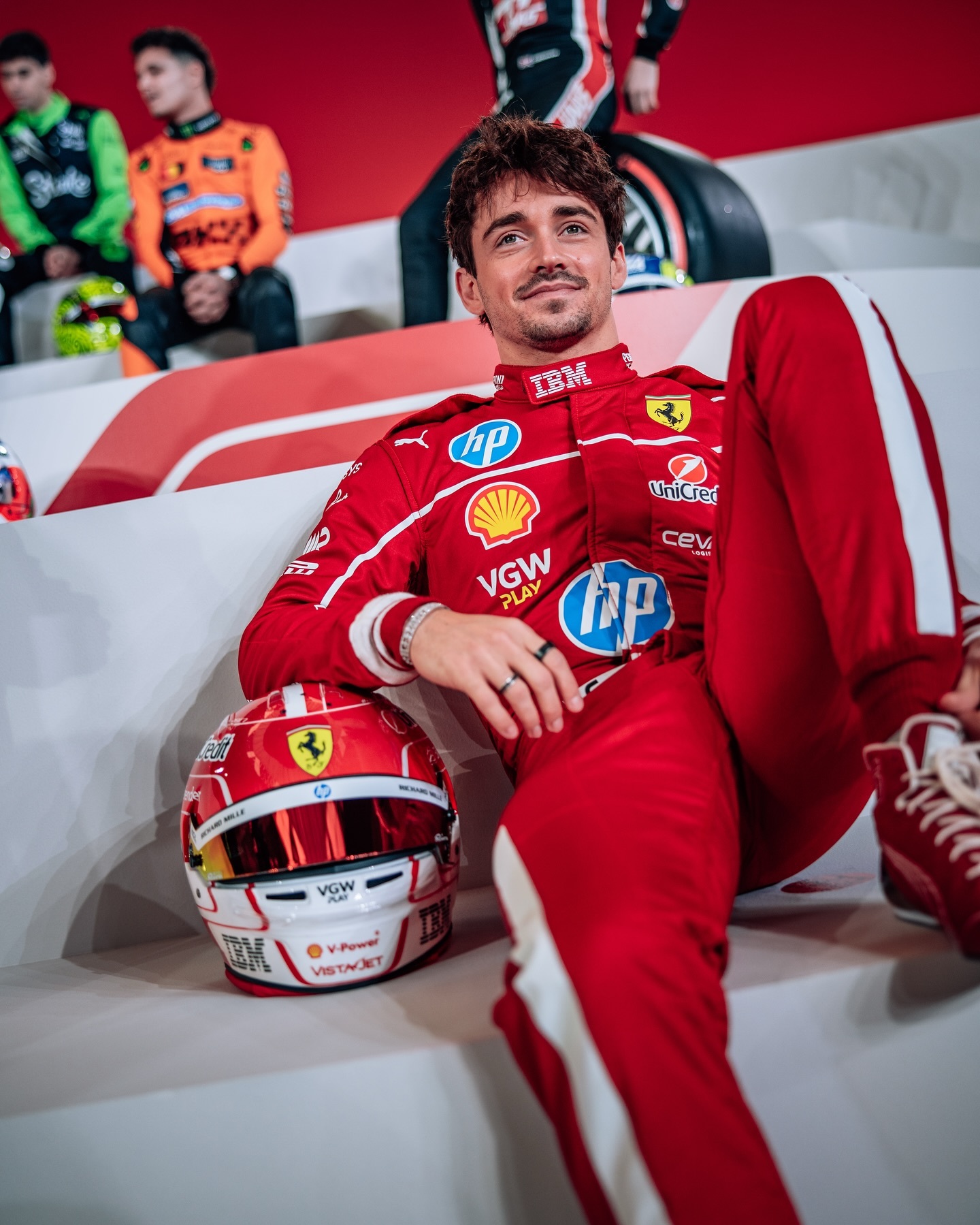 红牛车队横扫阿斯顿马丁,勒克莱尔统治全场 红牛车队横扫阿斯顿马丁,勒克莱尔统治全场