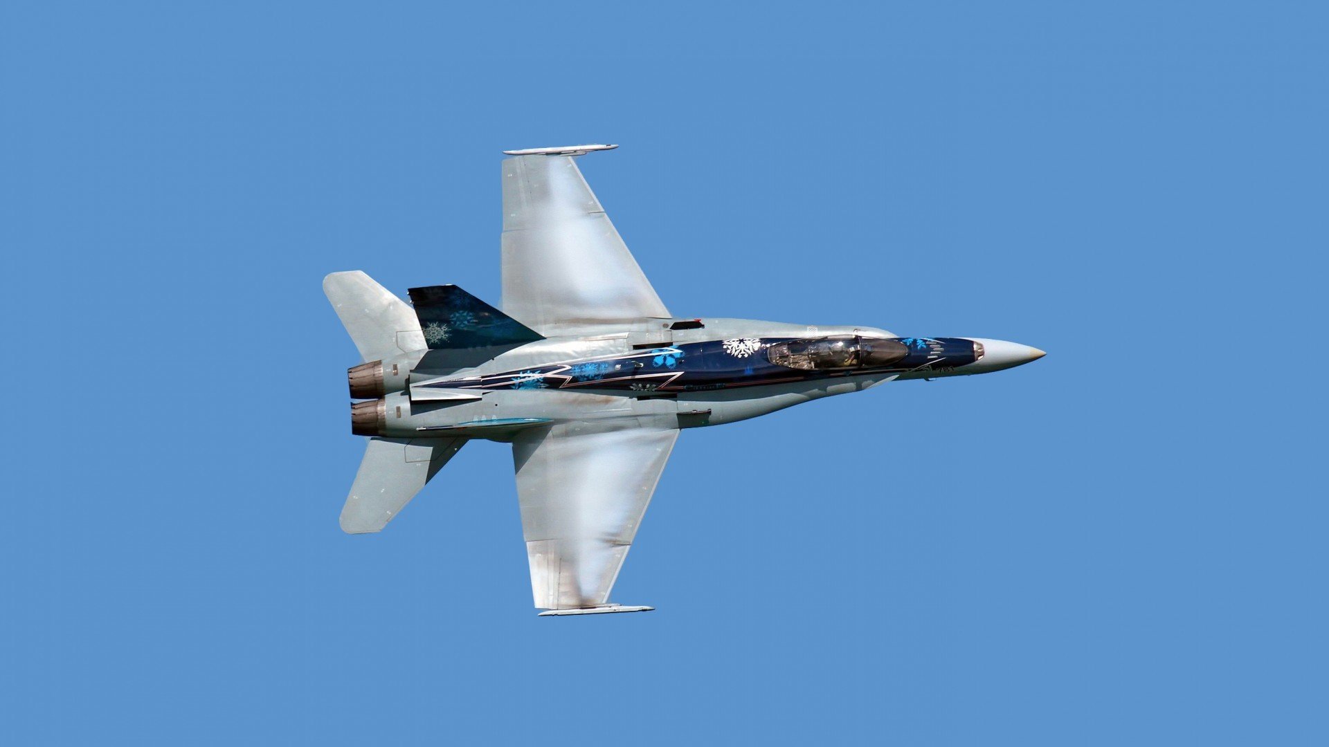 硬仗中的荣耀,几内亚力克曼城,范戴克赛场点燃激情