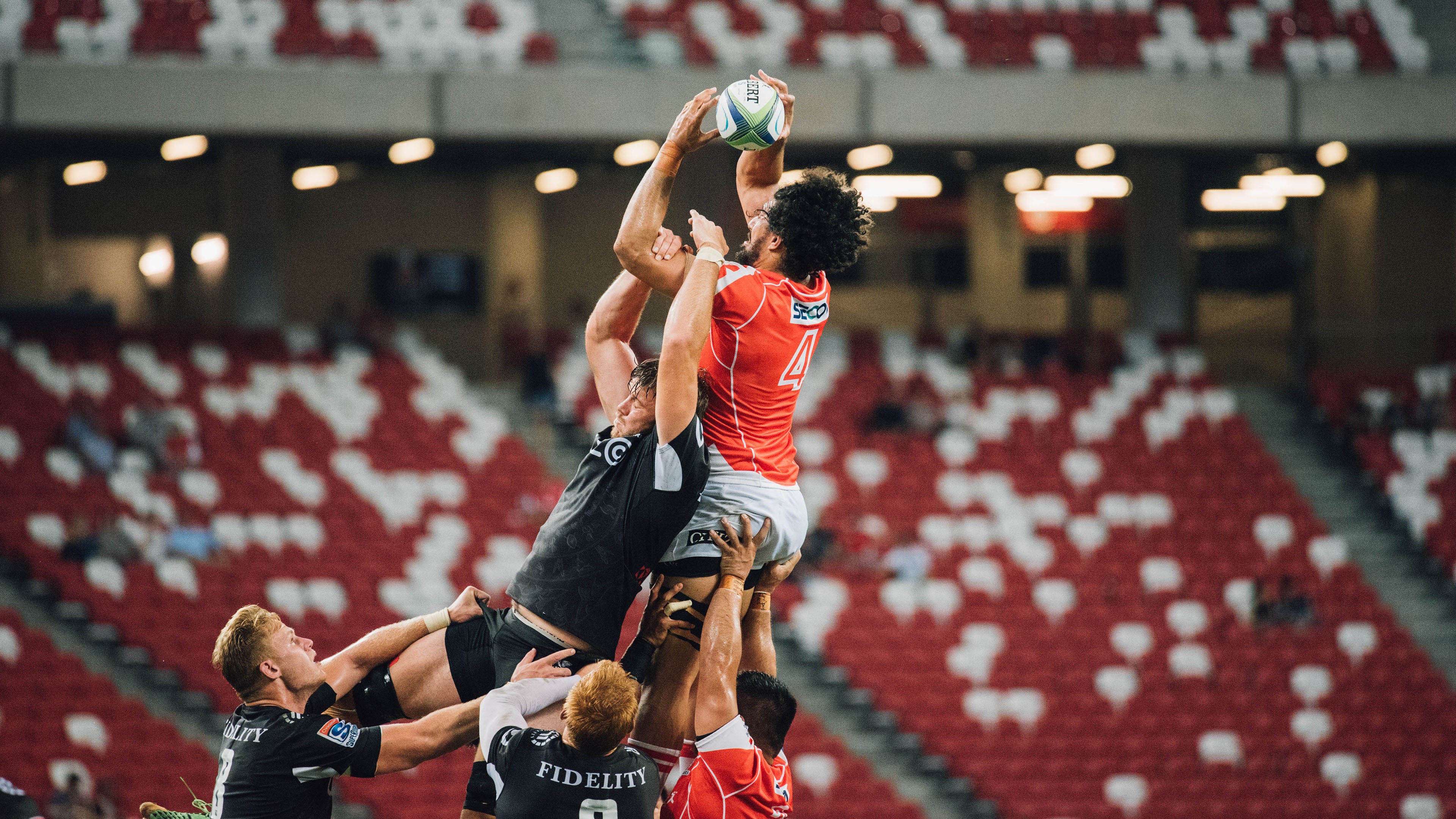 广厦队对阵马刺,范弗利特点燃赛场之战