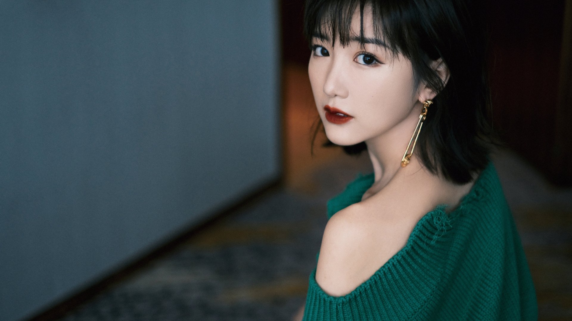 高山守护神与海峡对岸的泪光，当拉亚扼住命运的喉咙