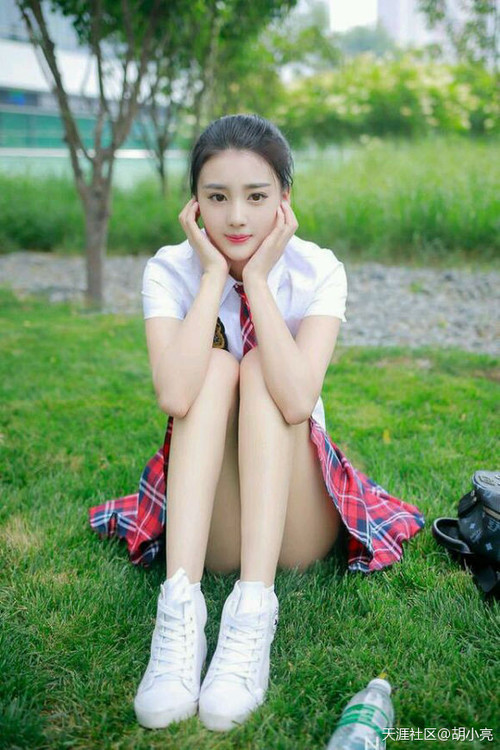 德甲争冠战之夜，那记跨越时空的射门