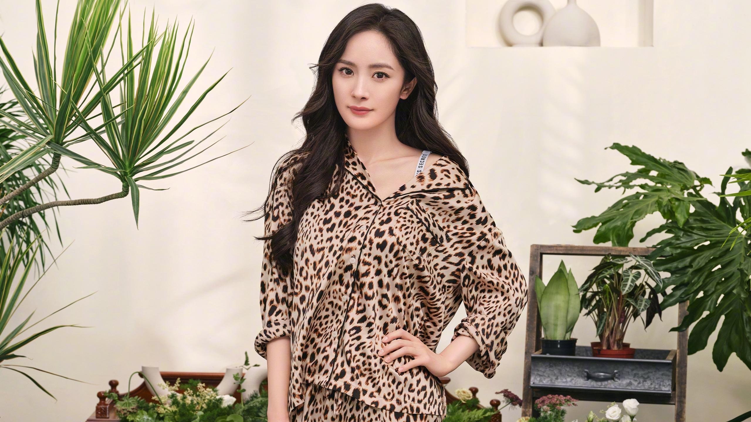 跨越篮球次元，当浓眉的火焰点燃鹈鹕与广东的生死战